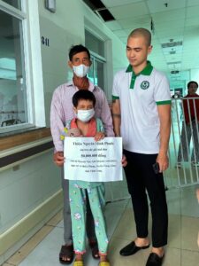 Tài trợ mổ tim 50 Triệu Đồng cho bé gái bị khuyết tật
