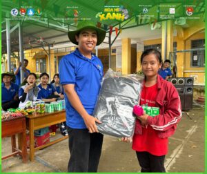 Tài trợ cho chiến dịch Mùa Hè Xanh cho sinh viên Trường Đại học Văn Hoá (VHS)